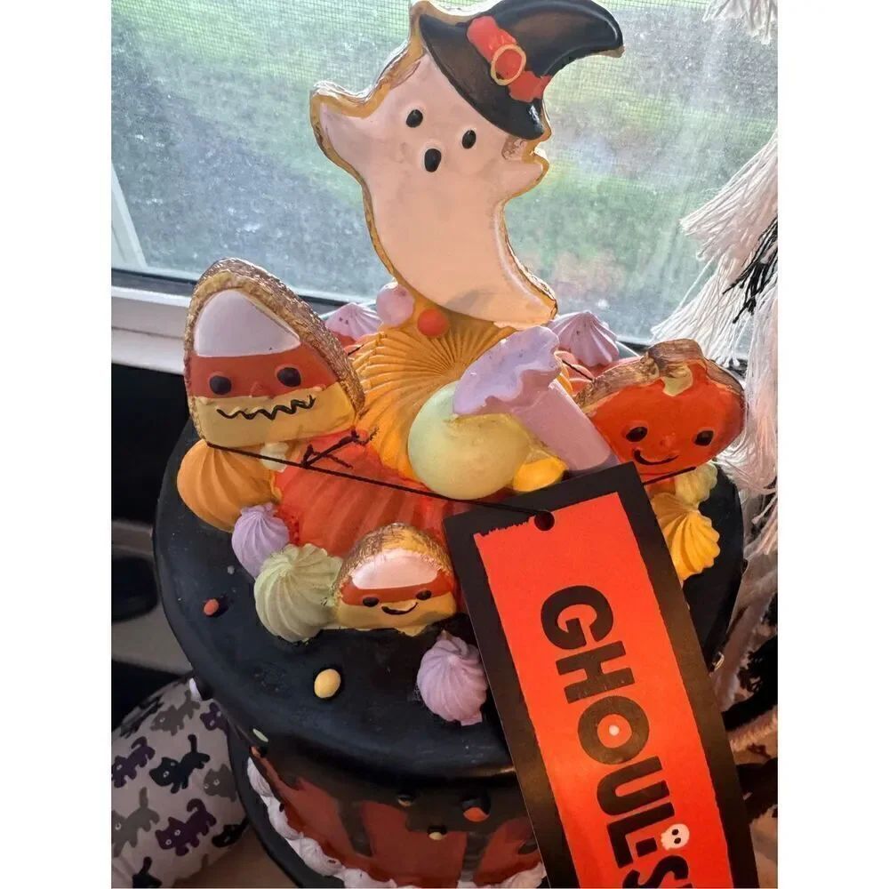 Ghoulish halloween cake - sweets & squeaks NWT - Picture 2 of 6